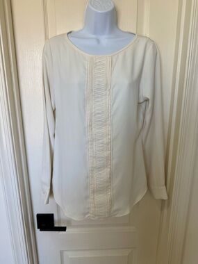 Ann Taylor Cream Pullover Long-Sleeve Lace-Trim Blouse